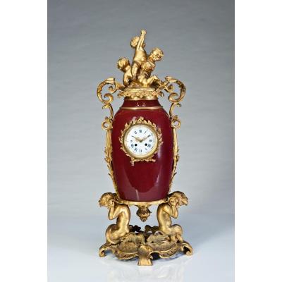 Horloge En Porcelaine Ox-bone XIXeme Siecle France H: 90cm