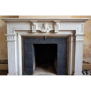Classic Style Fireplace, Ca.1875 In Carrara Statué Marble