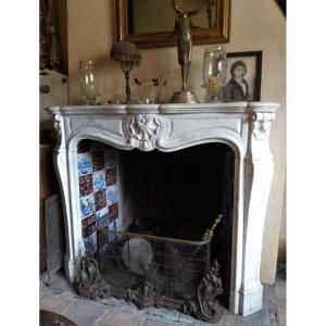 Louis XV Style Fireplace Made Out Of Carrara-statué