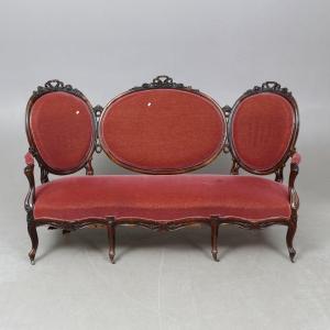 Medallion Sofa In The Taste Of Louis Philippe XIX In 1860