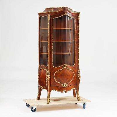 The Attribution Théodore Millet, A Very High Class Showcase