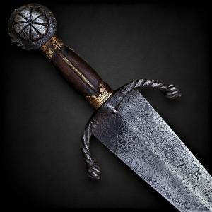 Italian Cinquedea Dagger From The 8th To The 19th Century