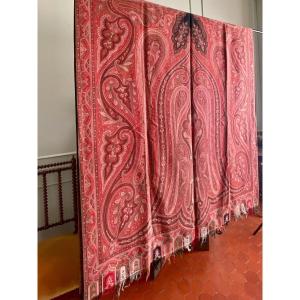 The Long Shawl Of Kashmir, Or Dochalla, Dates From The End Of The 19th Century.
