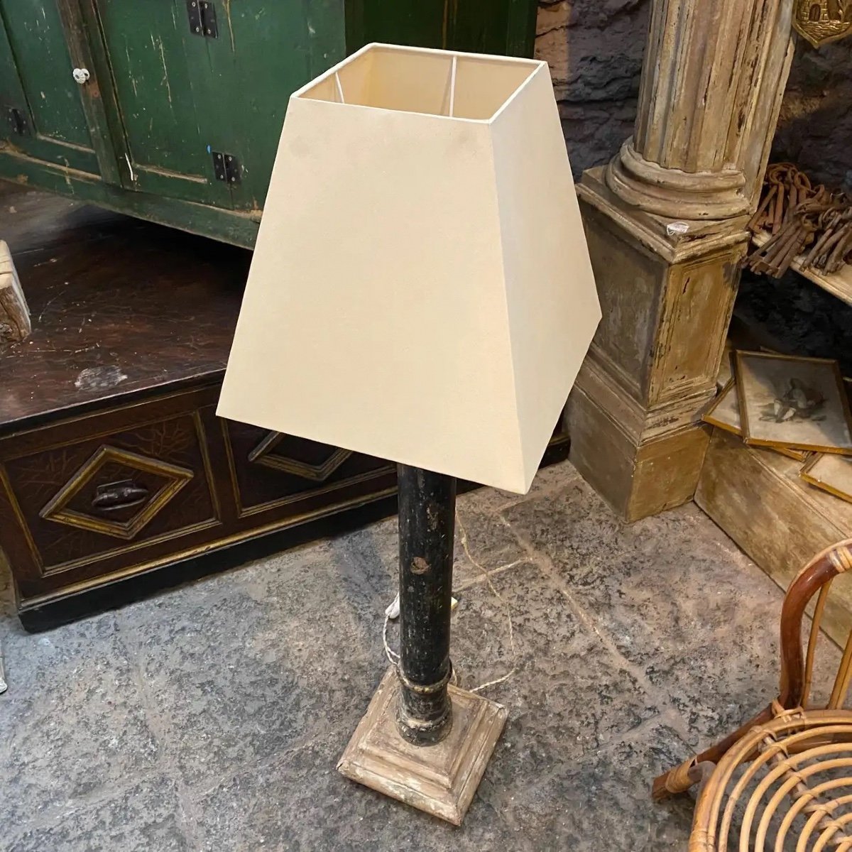 XVIII Secolo, Torciere siciliane in legno trasformate in lampada da terra-photo-2