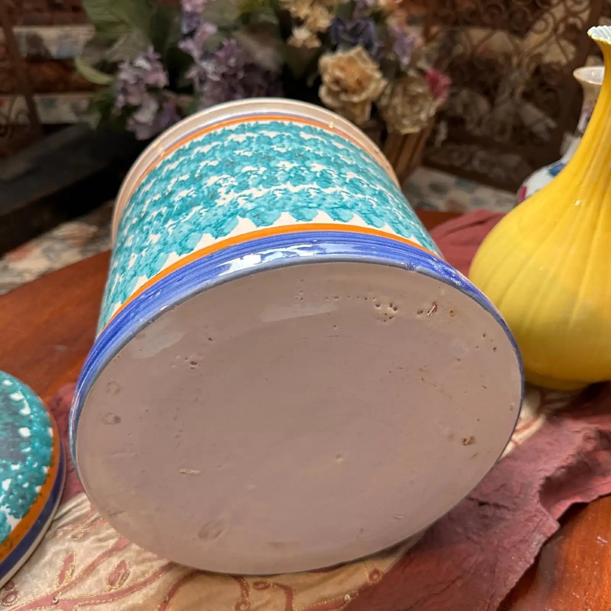 Tradizionale contenitore per sale grosso siciliano in ceramica dipinta a mano degli anni '20-photo-3