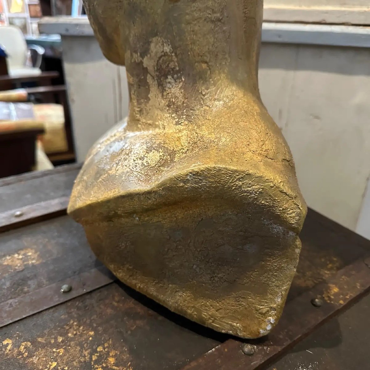 Busto neoclassico in gesso patinato oro degli anni '50 del Diadumeno-photo-3