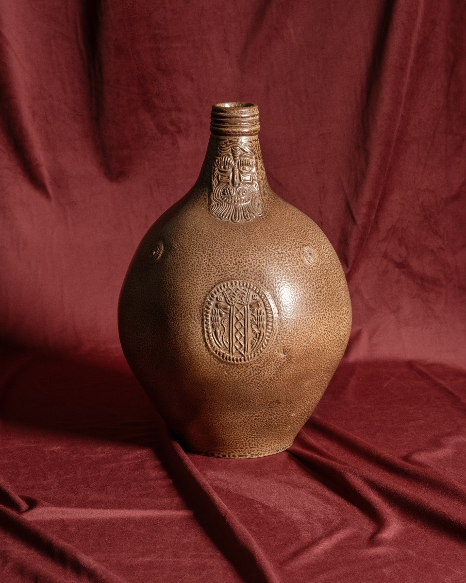 Otre in gres antico Bartmann jug