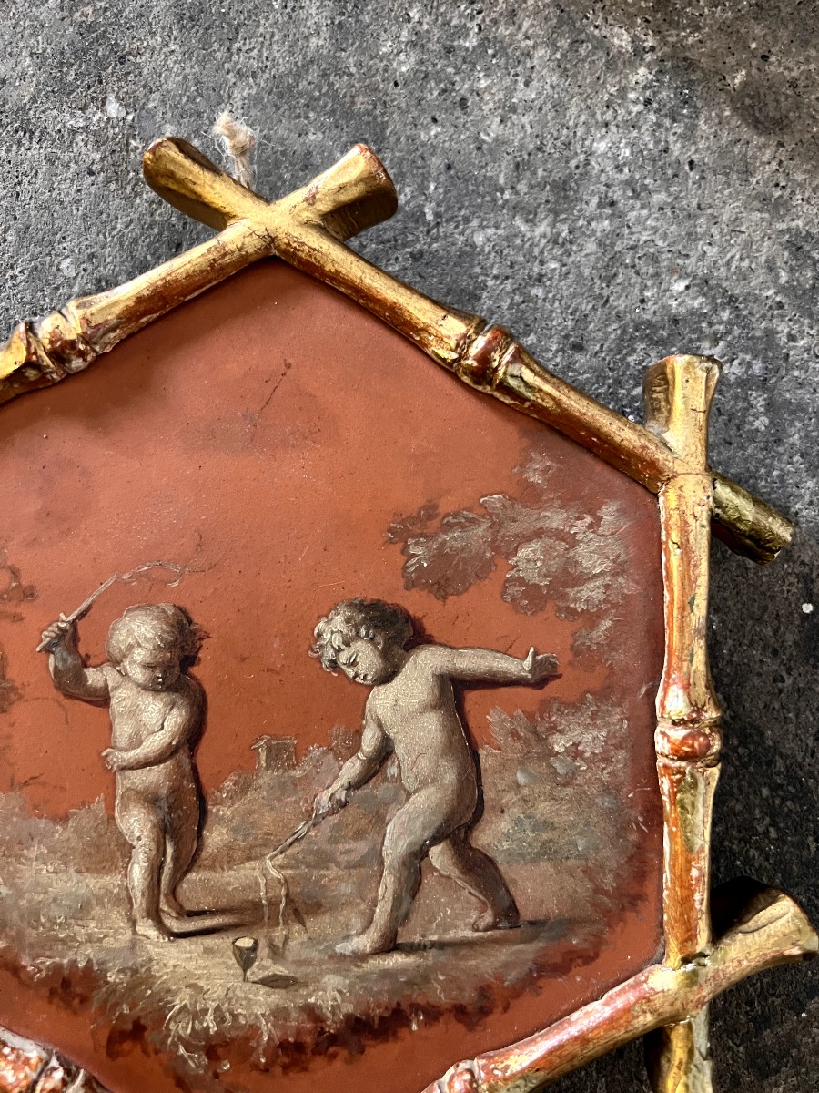 piccolo dipinto esagonale con scena di putti -photo-3