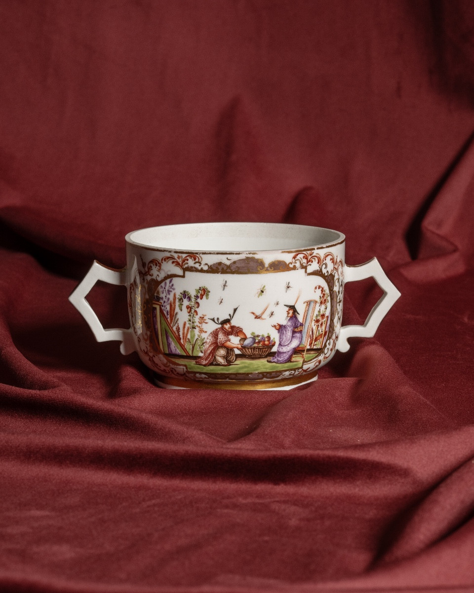 Tazza con decorazione policroma , Johann Gregorius Höroldt, manifattura Meissen -photo-2