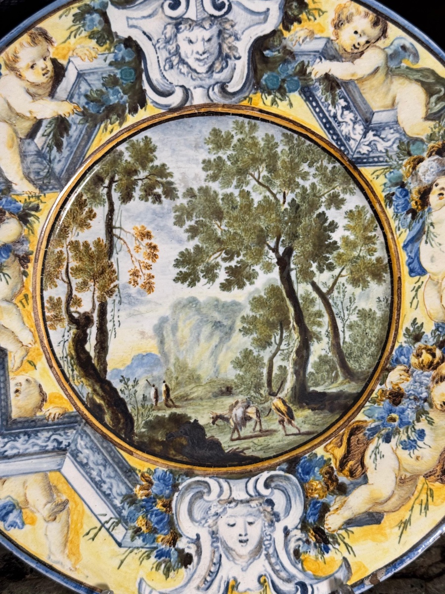 Piatto in maiolica di Castelli a “decoro a paese”, Carlo Antonio Grue, inizio XVIII secolo-photo-2