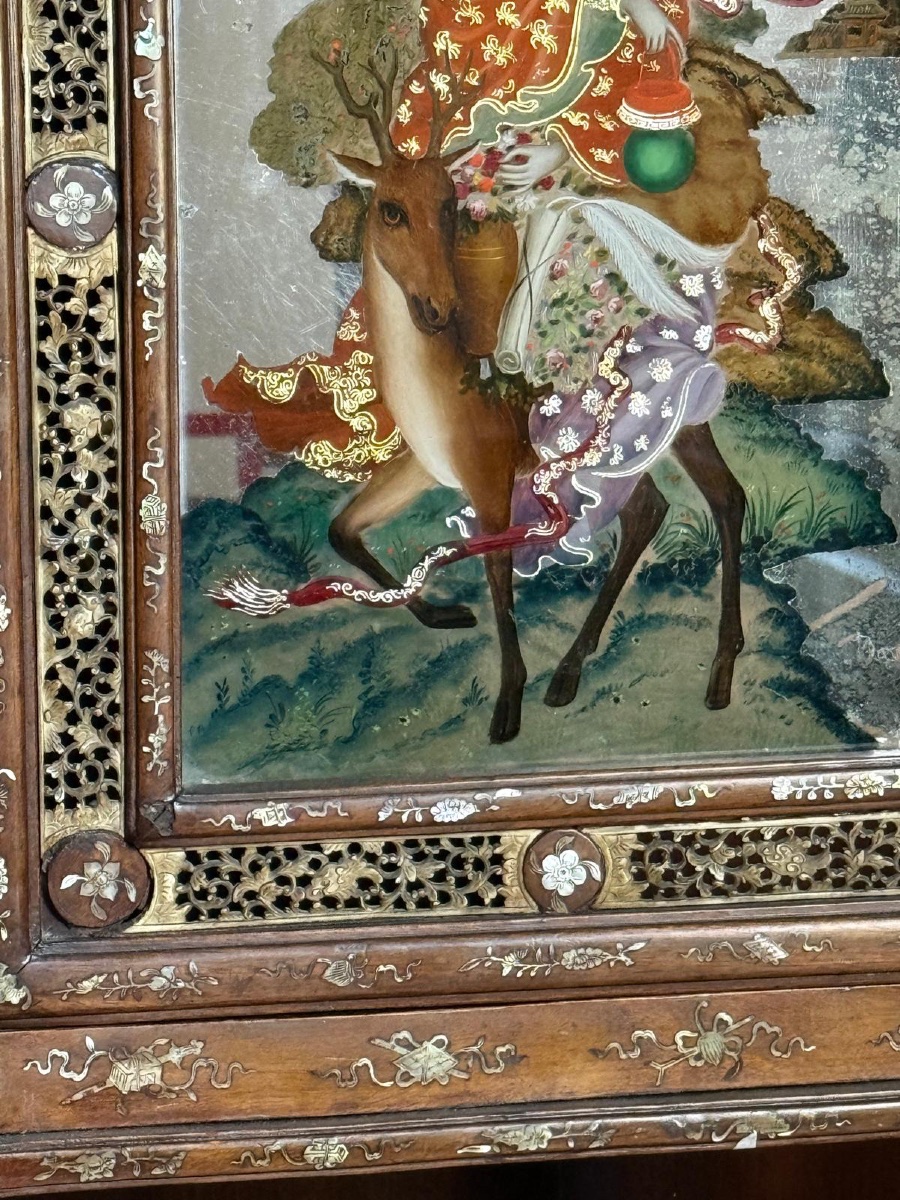 Specchio dipinto raffigurante una figura orientale a cavallo di un cervo, Cina, XIX secolo-photo-1