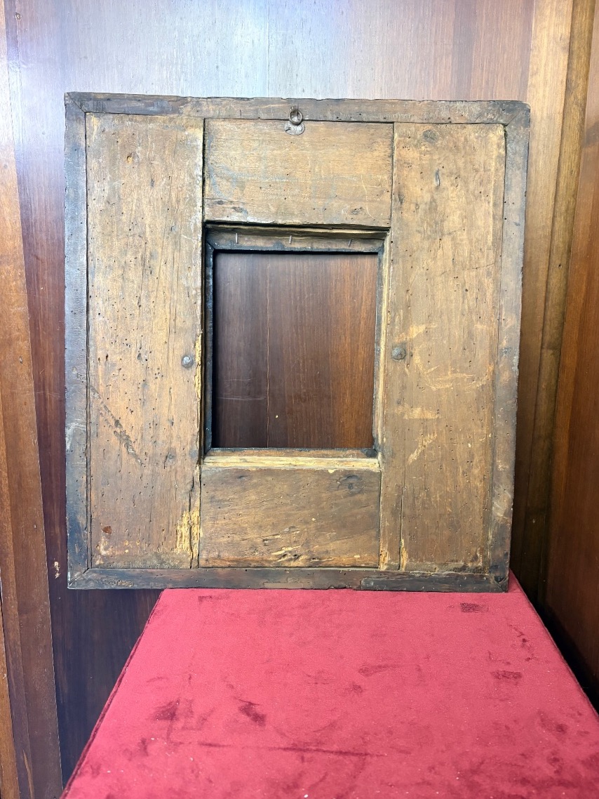 Cornice in guilloche nera, XVI secolo-photo-2