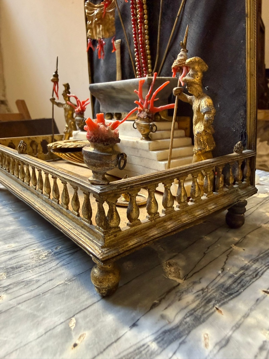 Altare votivo con crocefisso e simboli della Passione, Sicilia XVIII secolo-photo-2