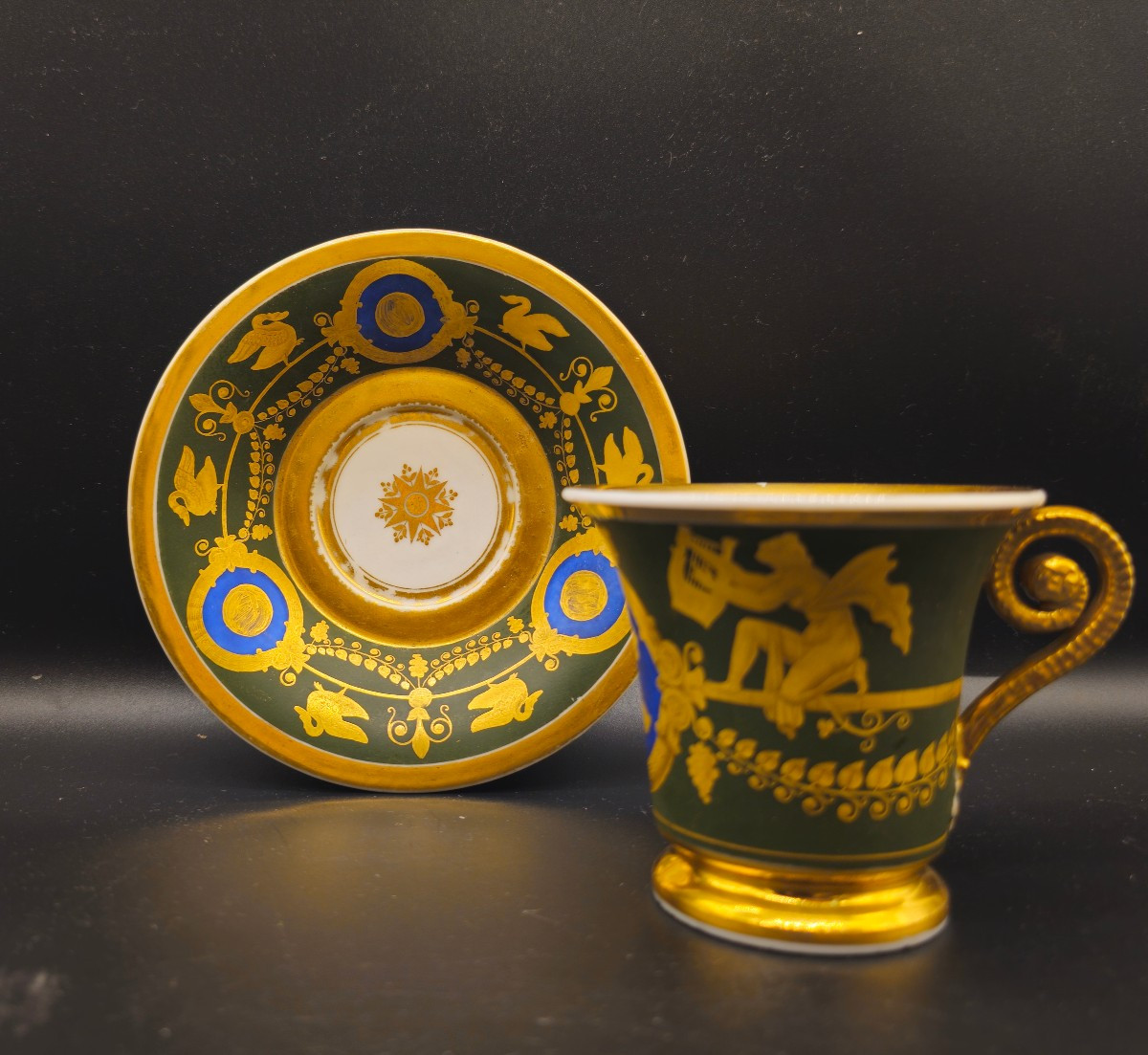 Tazzina con piattino Pouyat/La Courtille