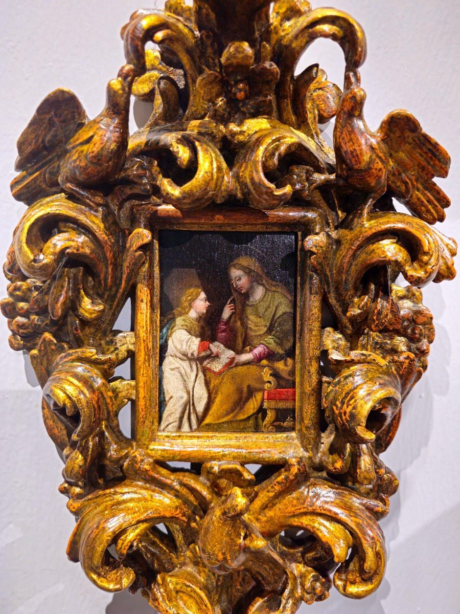 Dipinto su tavoletta entro cornice coeva raffigurante "Sant'Anna che educa la Vergine Maria"-photo-2