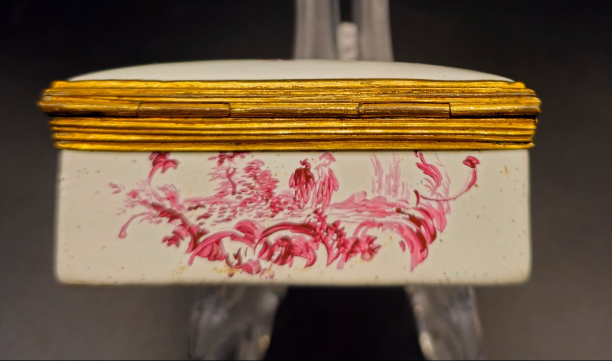 Tabacchiera di Smalto con decoro a sanguigna-photo-1
