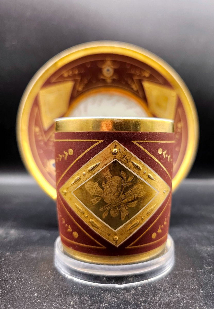 Tazzina con piattino in porcellana della Manifattura Faber a Bruxelles-photo-2