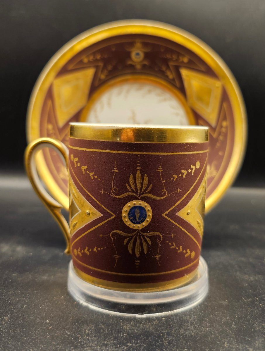 Tazzina con piattino in porcellana della Manifattura Faber a Bruxelles-photo-3