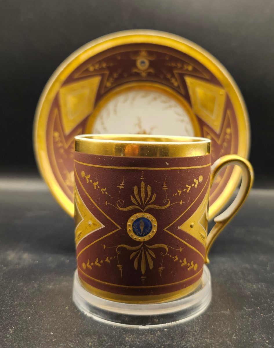 Tazzina con piattino in porcellana della Manifattura Faber a Bruxelles-photo-1