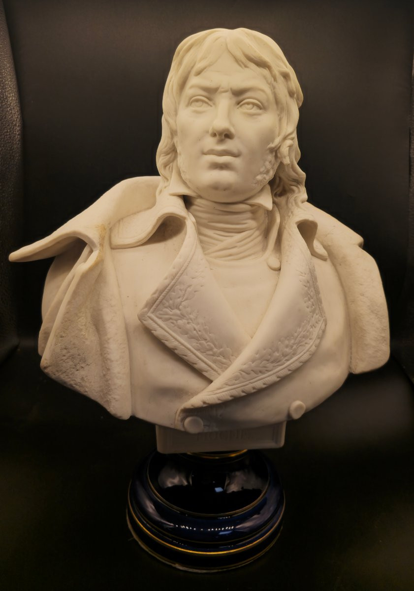 Coppia di busti in porcellana di Sevres raffiguranti Generali di Napoleone-photo-2