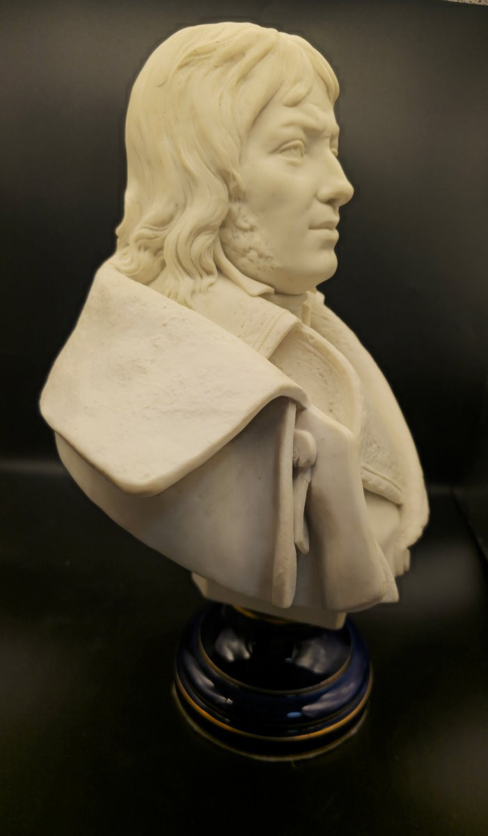 Coppia di busti in porcellana di Sevres raffiguranti Generali di Napoleone-photo-4