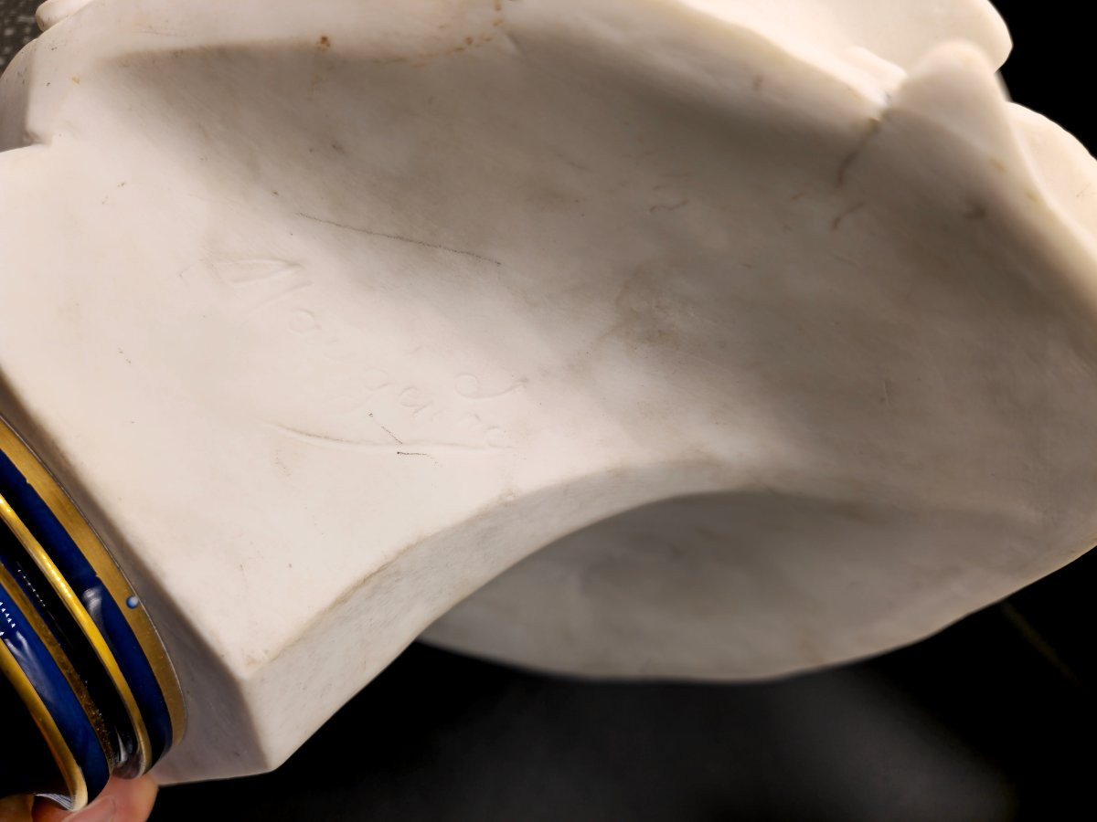 Coppia di busti in porcellana di Sevres raffiguranti Generali di Napoleone-photo-4