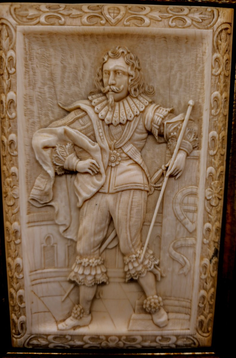 Rilievo in Avorio, Nobile Europeo, Fine ‘600 – Attribuito a Carlo I d’Inghilterra-photo-3