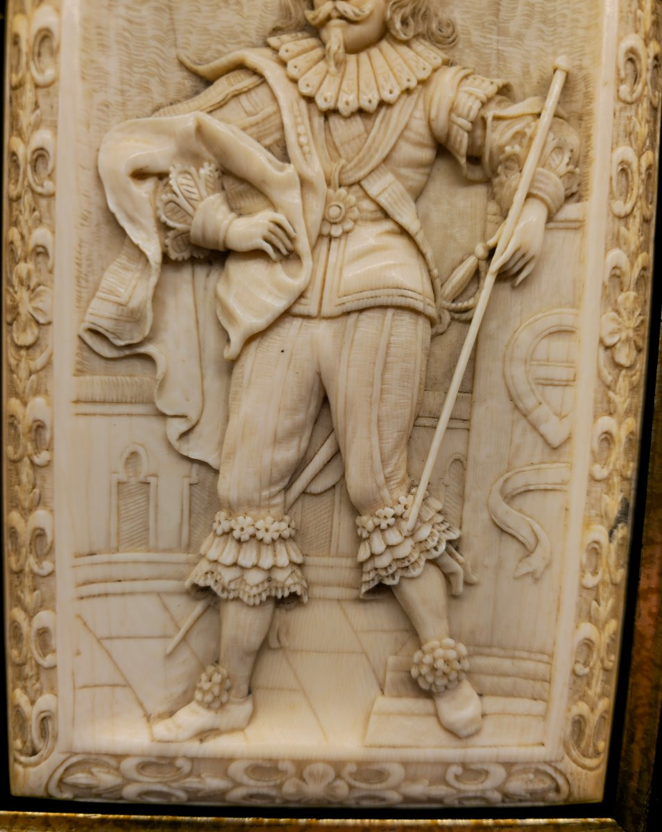 Rilievo in Avorio, Nobile Europeo, Fine ‘600 – Attribuito a Carlo I d’Inghilterra-photo-1