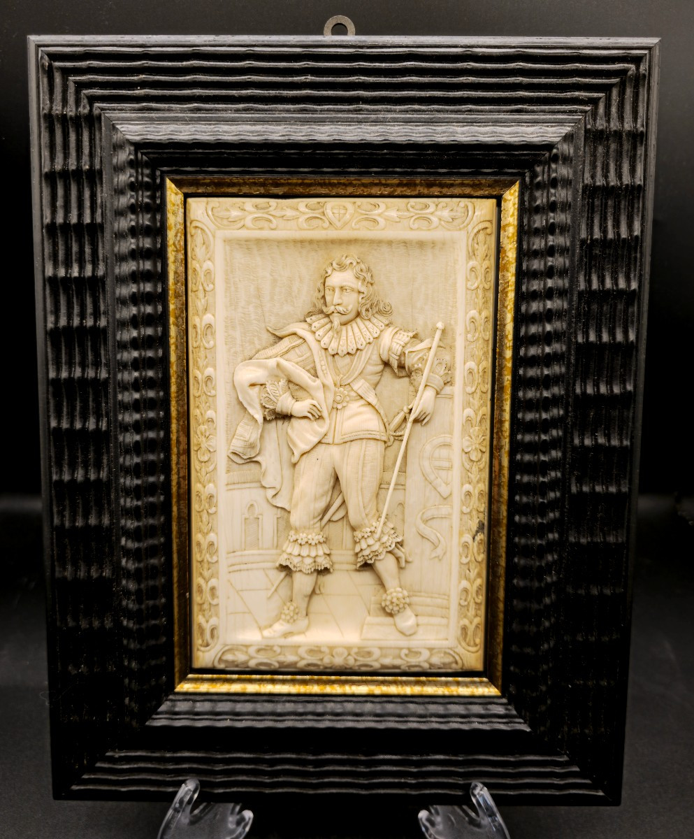 Rilievo in Avorio, Nobile Europeo, Fine ‘600 – Attribuito a Carlo I d’Inghilterra