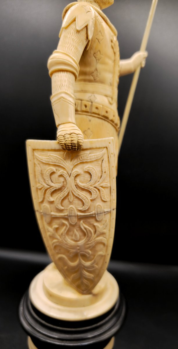 Nobiluomo in Armatura, Intaglio Tedesco in Avorio con Base in Ebano e Avorio, XIX Secolo-photo-3