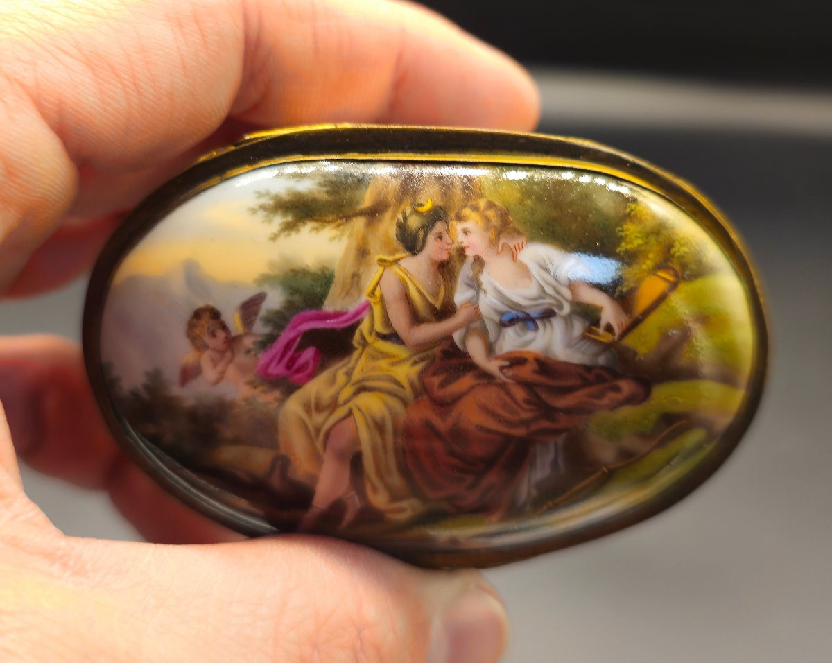 Tabacchiera Antica in Porcellana Vienna c.1820–30 – Diana e Endimione, Oro a Specchio-photo-2
