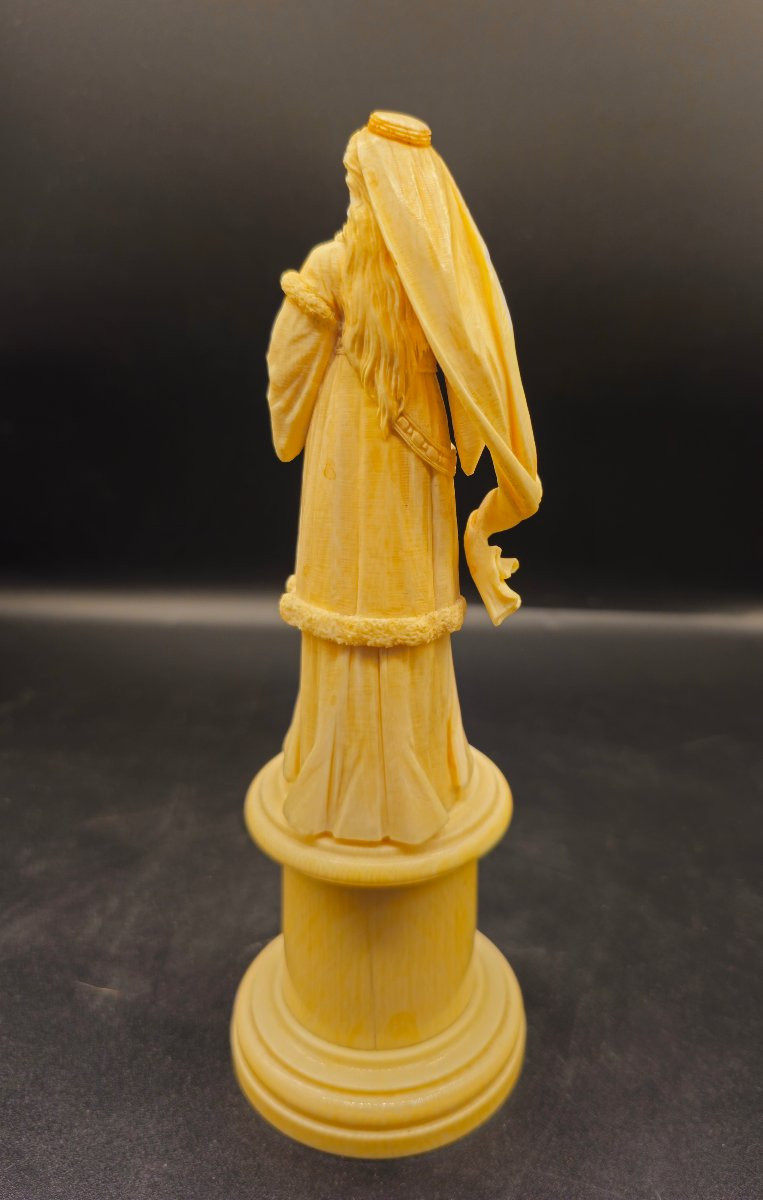 Statuetta in avorio di dama in abito rinascimentale – Dieppe, XIX secolo-photo-4