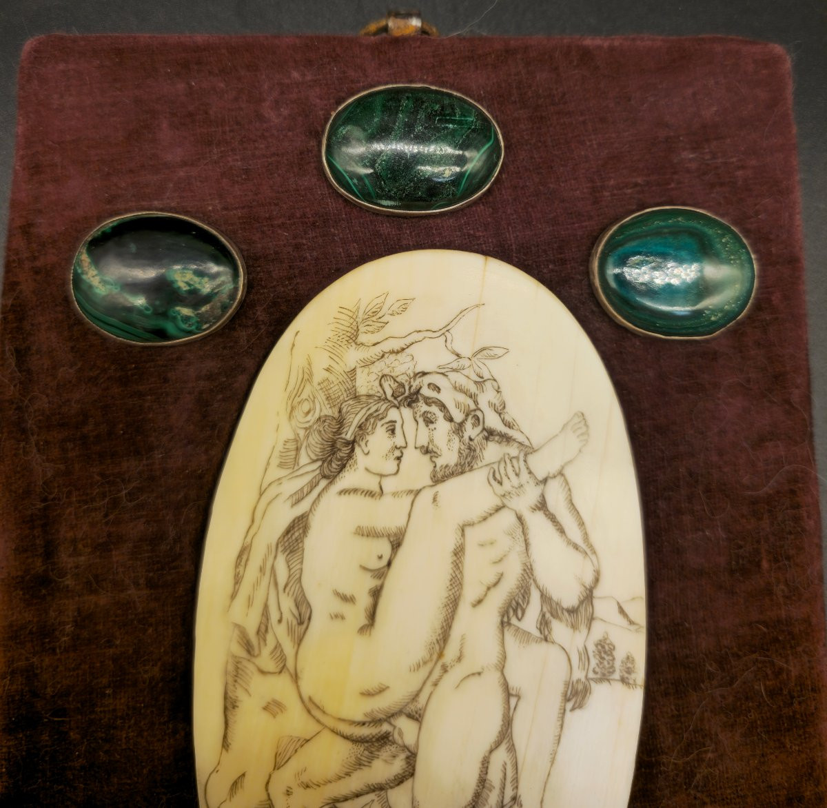 Placca in avorio incisa di Dieppe raffigurante Ercole e Onfale – scena mitologica erotica-photo-4