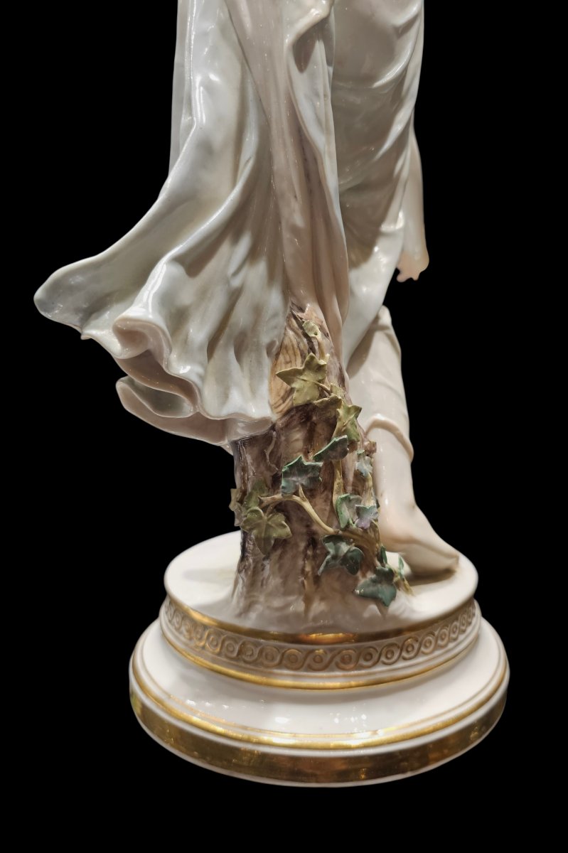 Meissen “Player at Bowls” Walter Schott 1897 – Fine XIX Secolo-photo-2