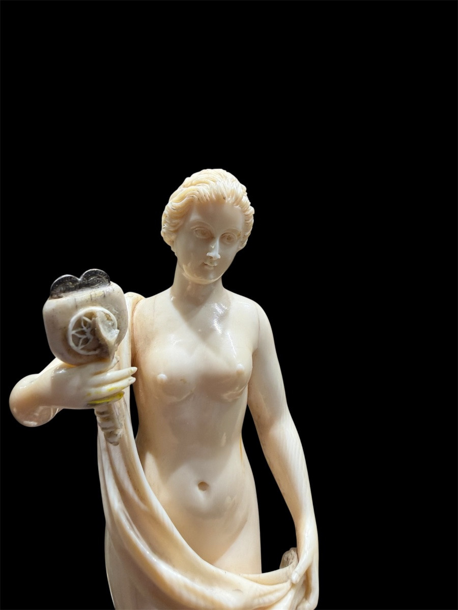 Venere e Amore in avorio, Dieppe fine XVII secolo, base in ebano e lapislazzuli-photo-7