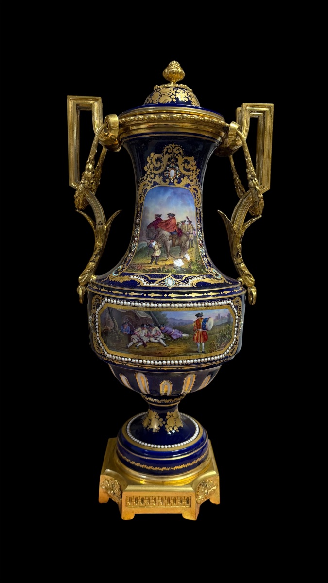 Coppia di Vasi in Porcellana di Sèvres e Bronzo Dorato, Decoro a Gioiello, 1840/1850-photo-3