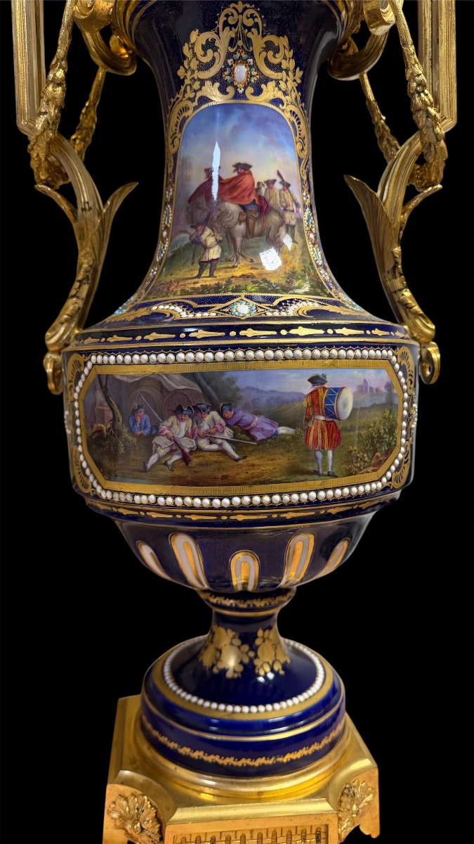 Coppia di Vasi in Porcellana di Sèvres e Bronzo Dorato, Decoro a Gioiello, 1840/1850-photo-6