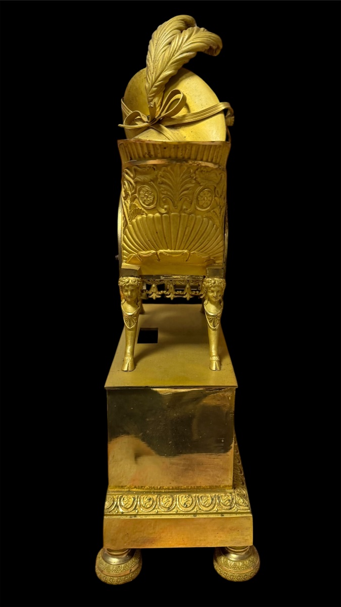 Orologio Impero “al cappello bicorno napoleonico” con putto, bronzo dorato, Parigi 1805-1810-photo-7