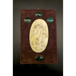 Placca in avorio incisa di Dieppe raffigurante Ercole e Onfale – scena mitologica erotica