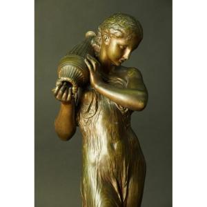 The Vase Carrier, Bronze, Henry Dumaige (1830-1888), France, 2nd Half Of The 19th Century.