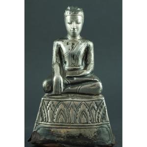 Buddha, Silver, Nepal, Tibet, 19th Century.