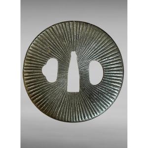 Tsuba Maru Gata Wrought Iron Radiant Pattern - Edo Period (1603-1868).