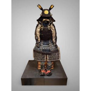 Full Bear Armor Of A Samurai From The Shuhama Clan - Sengoku Period (1450-1600).