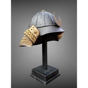 Kabuto Of A Samurai From The Shimazu Clan - Edo Period (1603-1868).