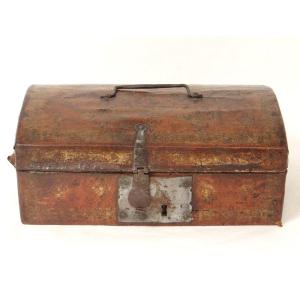 Box Box Leather Gilded Iron Decor Wrought Iron Flowers XVIIth Century