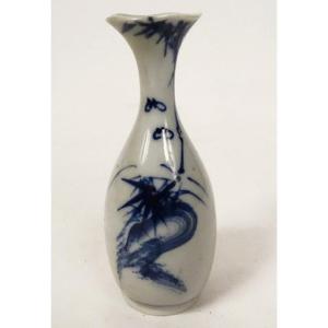 Small White Porcelain Vase Blue China Vietnam Bat XVIIIth Century
