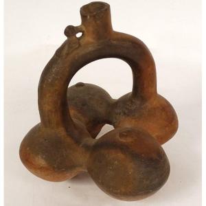 Whistling Vase 4 Feet Pre-columbian Terracotta Lambayeque Peru Bird