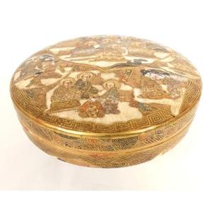Round Box Satsuma Porcelain Japan Characters Meiji Gilding Signed 19th Century