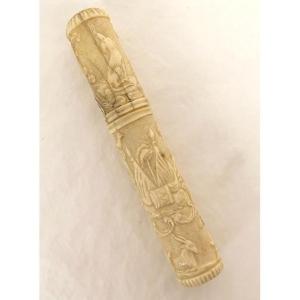 Dieppe Carved Bone Message Box With Dog, Flowers, Fruit, And Flags (19th Century)