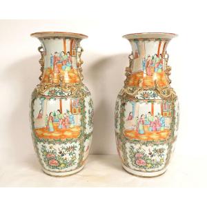 Pair Of Large Chinese Porcelain Vases, Canton Style, With Bird Figures, China, 19th Century 